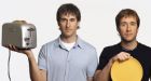 United breaks guitars