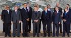 Stephen Harper momentarily absent for another summit photo